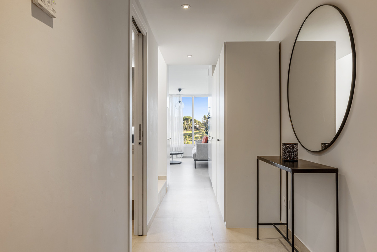 Appartement te koop in Nueva Andalucía | 2 slaapkamers H5272678