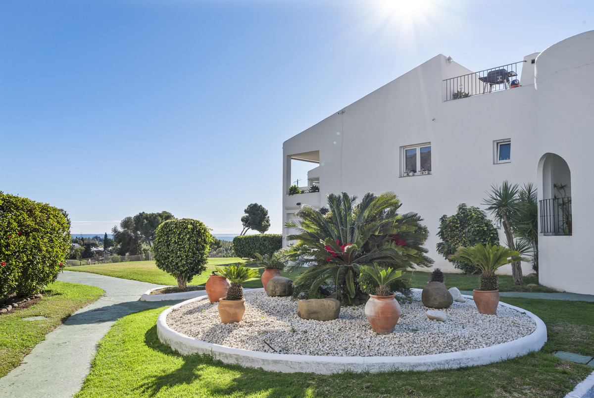 Appartement te koop in Nueva Andalucía | 2 slaapkamers H5272678