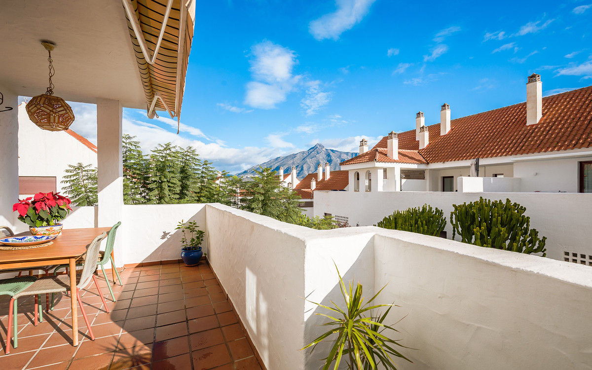 Appartement te koop in Nueva Andalucía | 3 slaapkamers H5274439