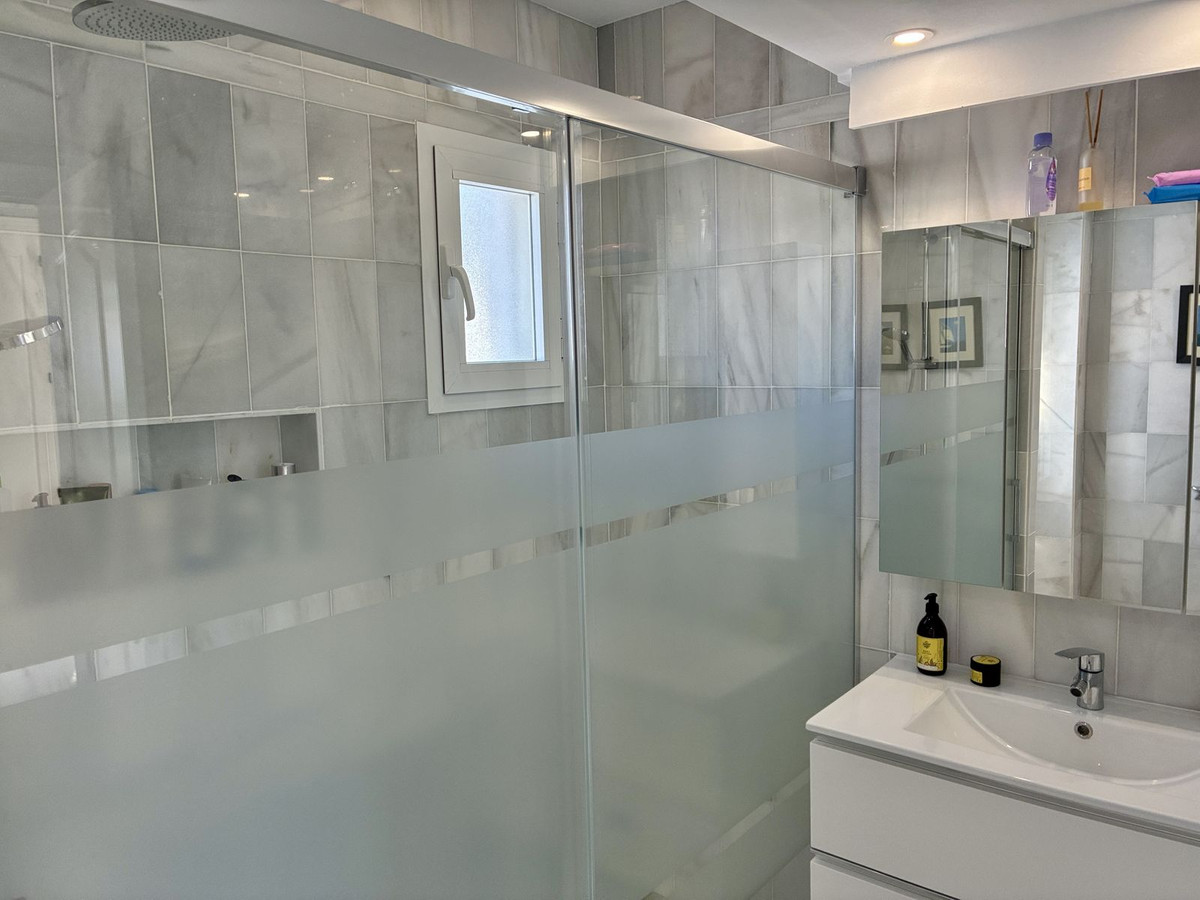 Appartement te koop in Nueva Andalucía | 2 slaapkamers H5274808