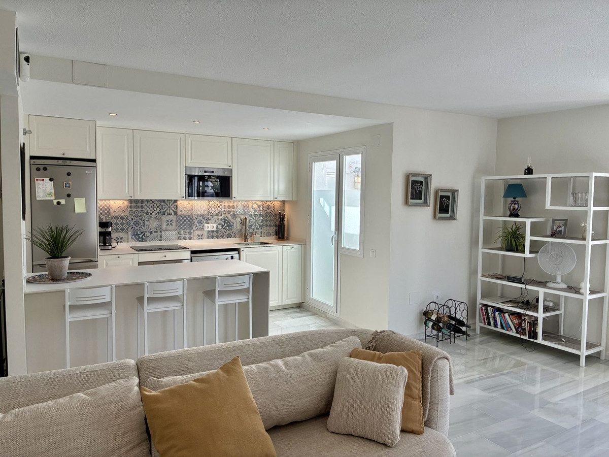 Appartement te koop in Nueva Andalucía | 2 slaapkamers H5274808