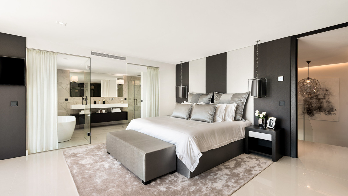 Huis te koop in Nueva Andalucía | 6 slaapkamers H5283235