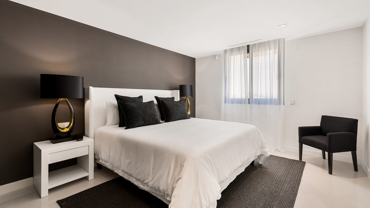 Huis te koop in Nueva Andalucía | 6 slaapkamers H5283235