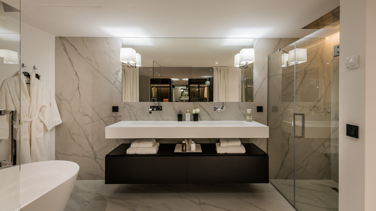 Huis te koop in Nueva Andalucía | 6 slaapkamers H5283235