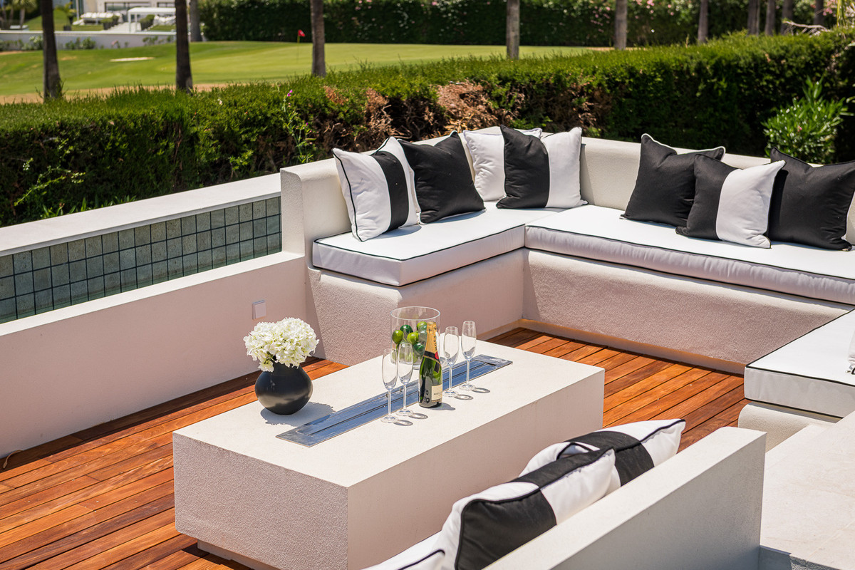 Huis te koop in Nueva Andalucía | 6 slaapkamers H5283235