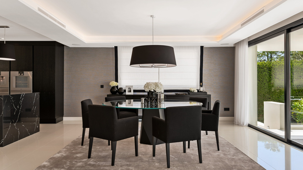 Huis te koop in Nueva Andalucía | 6 slaapkamers H5283235