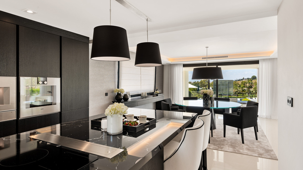 Huis te koop in Nueva Andalucía | 6 slaapkamers H5283235