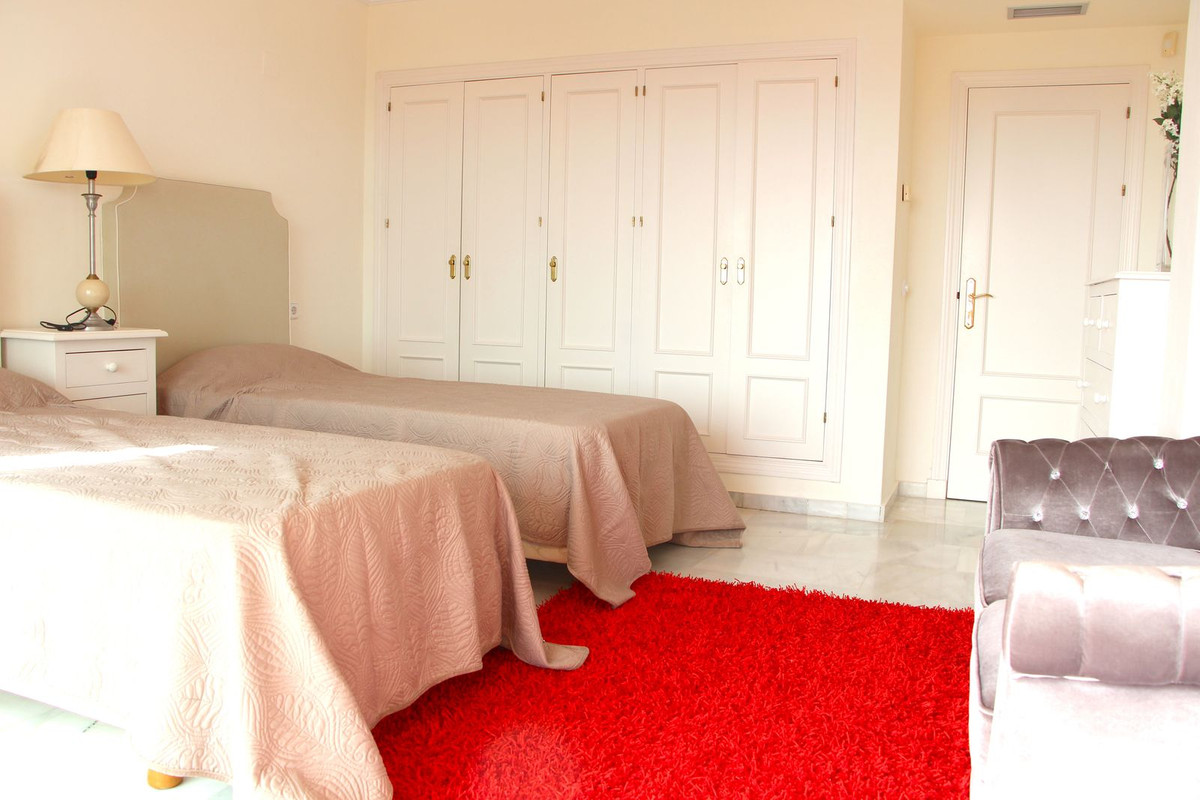 Appartement te koop in Nueva Andalucía | 4 slaapkamers H5286220