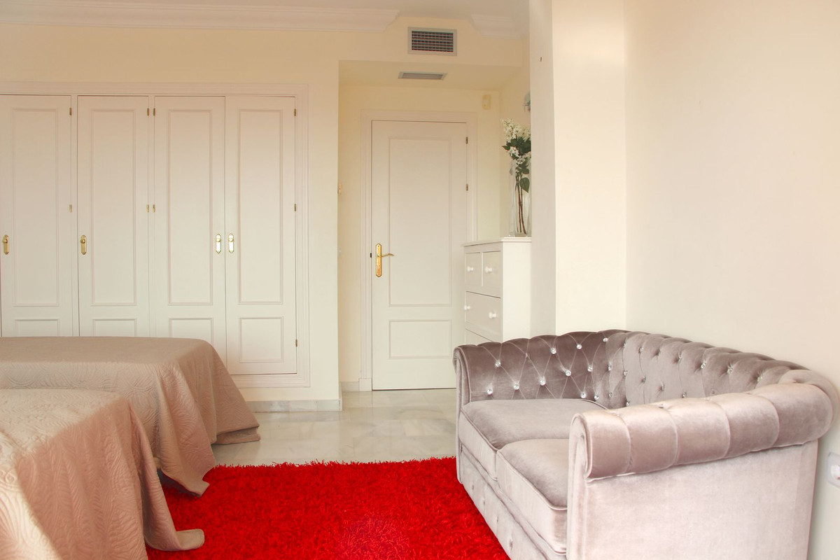 Appartement te koop in Nueva Andalucía | 4 slaapkamers H5286220