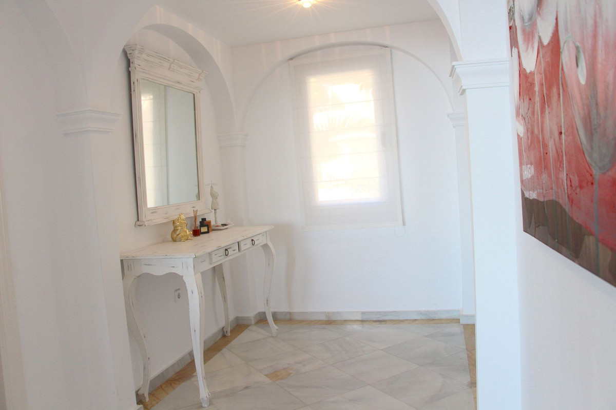 Appartement te koop in Nueva Andalucía | 4 slaapkamers H5286220