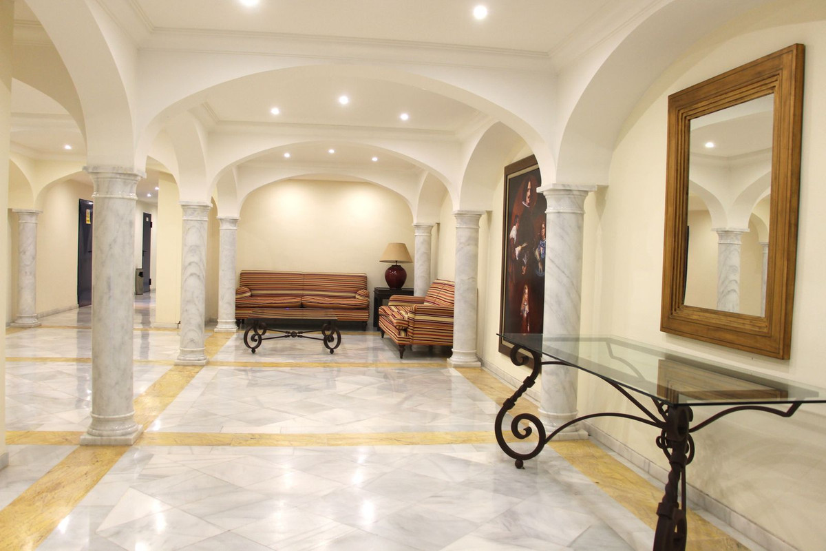 Appartement te koop in Nueva Andalucía | 4 slaapkamers H5286220