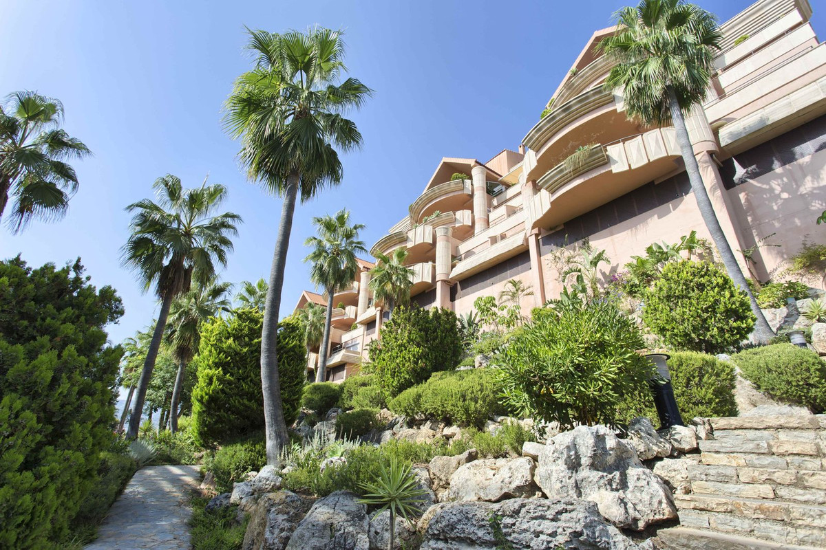 Appartement te koop in Nueva Andalucía | 4 slaapkamers H5286220