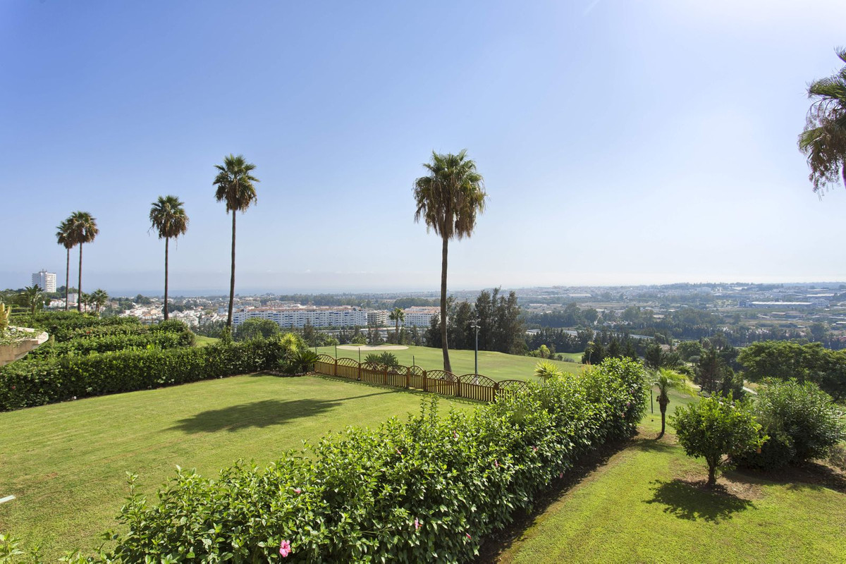 Appartement te koop in Nueva Andalucía | 4 slaapkamers H5286220