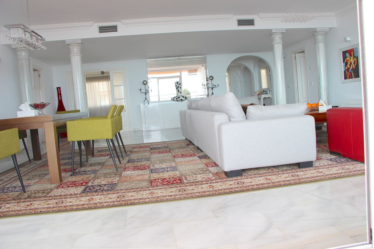 Appartement te koop in Nueva Andalucía | 4 slaapkamers H5286220