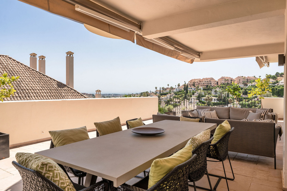 Duplex te koop in Nueva Andalucía | 4 slaapkamers H5286649