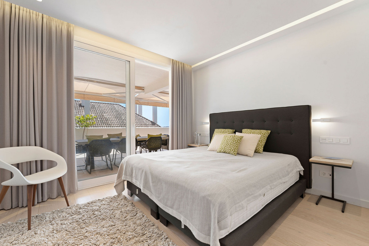 Duplex te koop in Nueva Andalucía | 4 slaapkamers H5286649