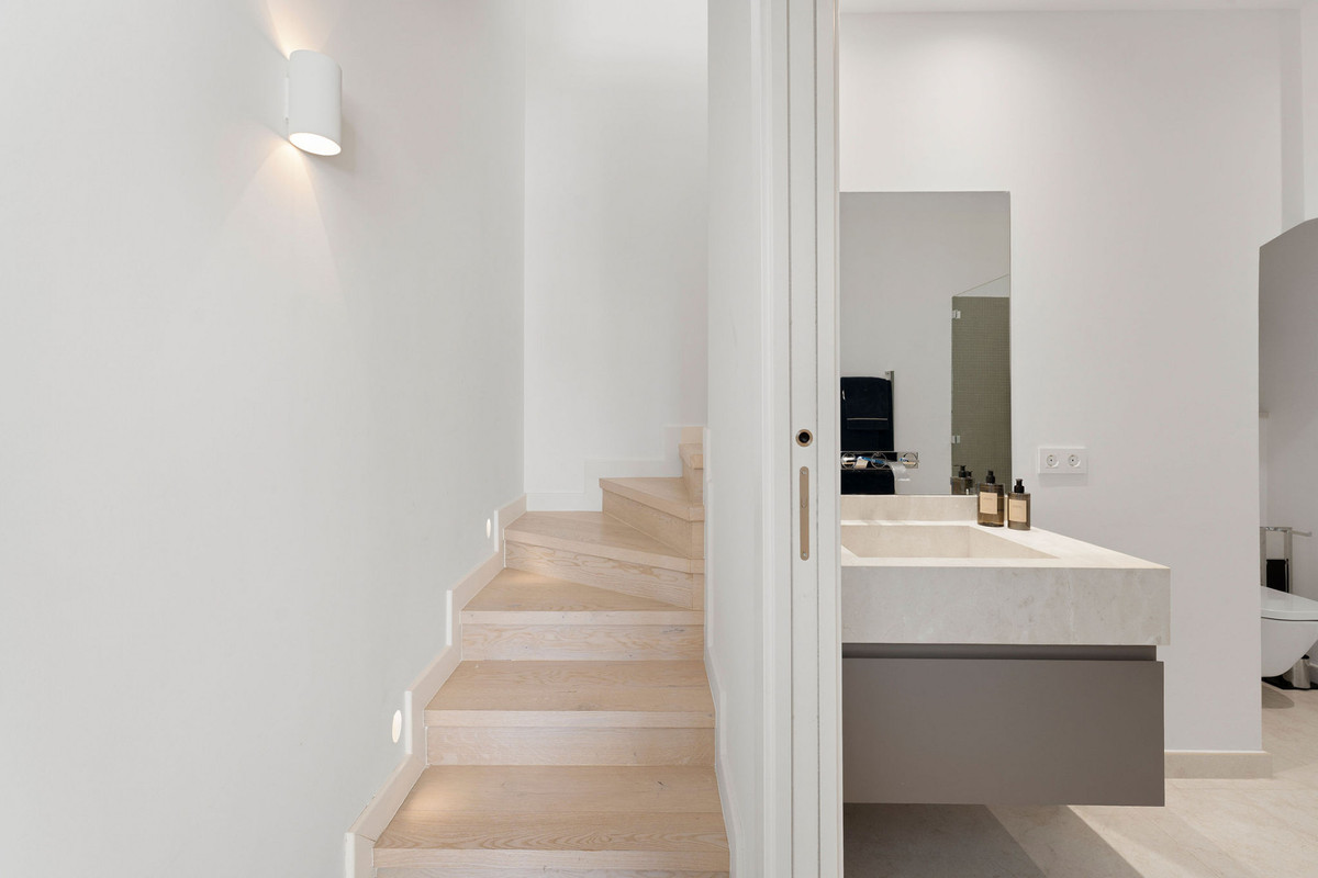 Duplex te koop in Nueva Andalucía | 4 slaapkamers H5286649