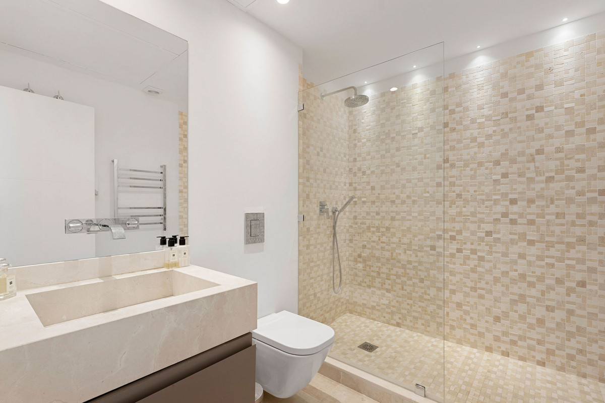 Duplex te koop in Nueva Andalucía | 4 slaapkamers H5286649