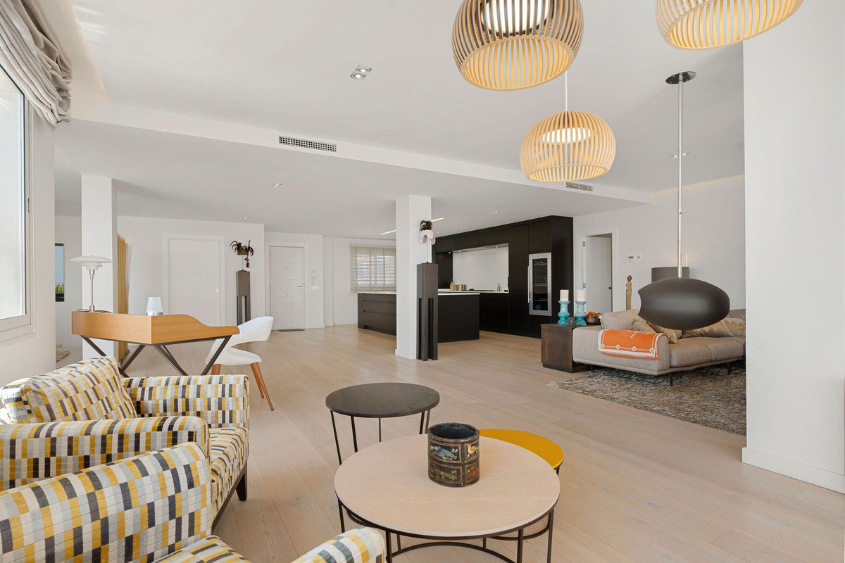 Duplex te koop in Nueva Andalucía | 4 slaapkamers H5286649