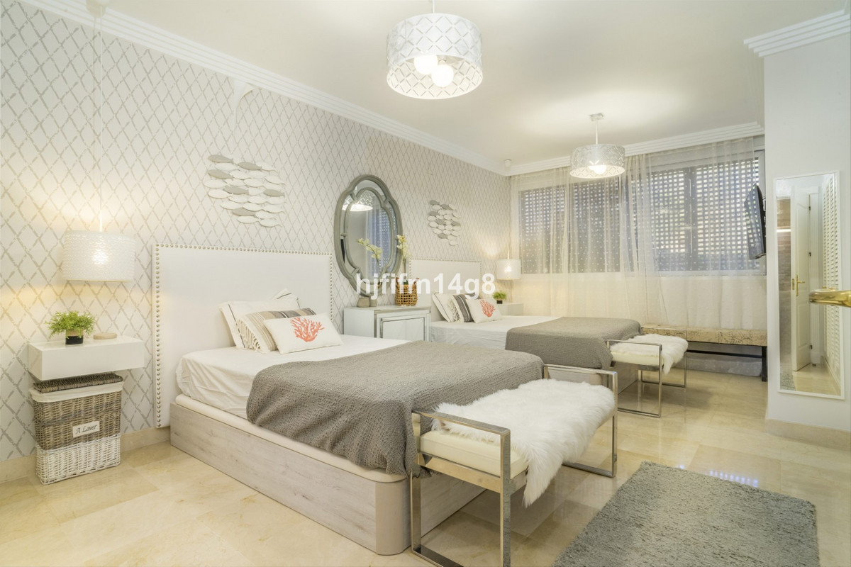 Appartement te koop in Nueva Andalucía | 2 slaapkamers H5287393