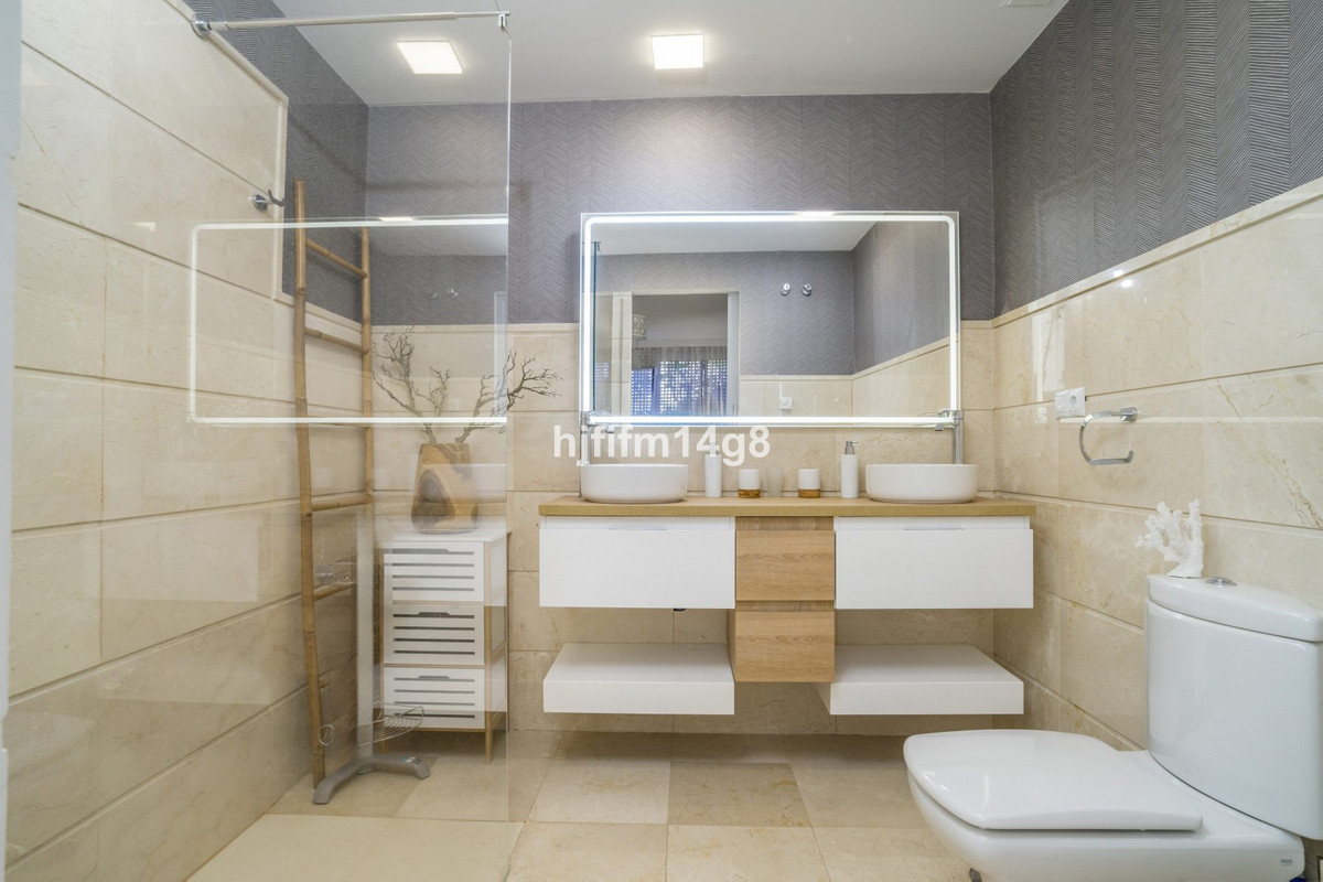 Appartement te koop in Nueva Andalucía | 2 slaapkamers H5287393