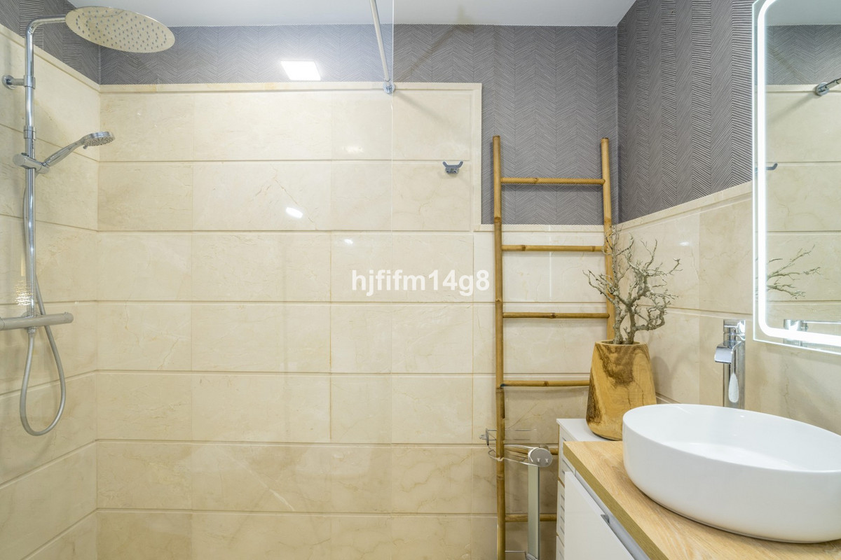 Appartement te koop in Nueva Andalucía | 2 slaapkamers H5287393