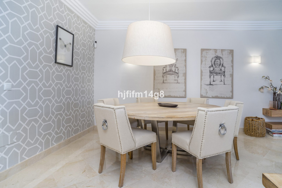 Appartement te koop in Nueva Andalucía | 2 slaapkamers H5287393