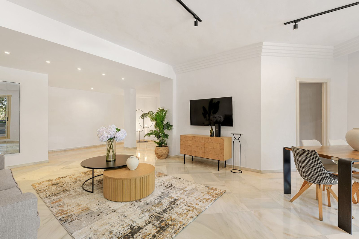 Appartement te koop in Nueva Andalucía | 3 slaapkamers H5288023