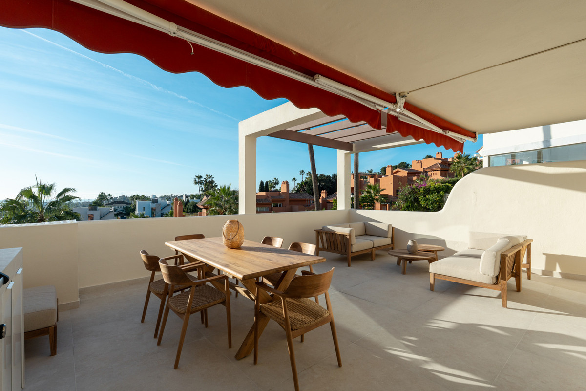 Appartement te koop in Nueva Andalucía | 3 slaapkamers H5288236