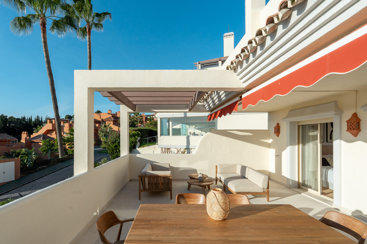 Appartement te koop in Nueva Andalucía | 3 slaapkamers H5288236