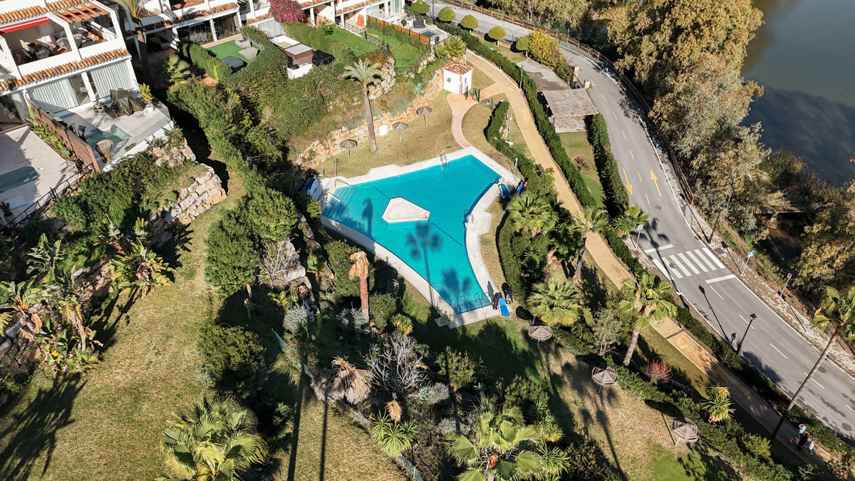 Appartement te koop in Nueva Andalucía | 3 slaapkamers H5288236