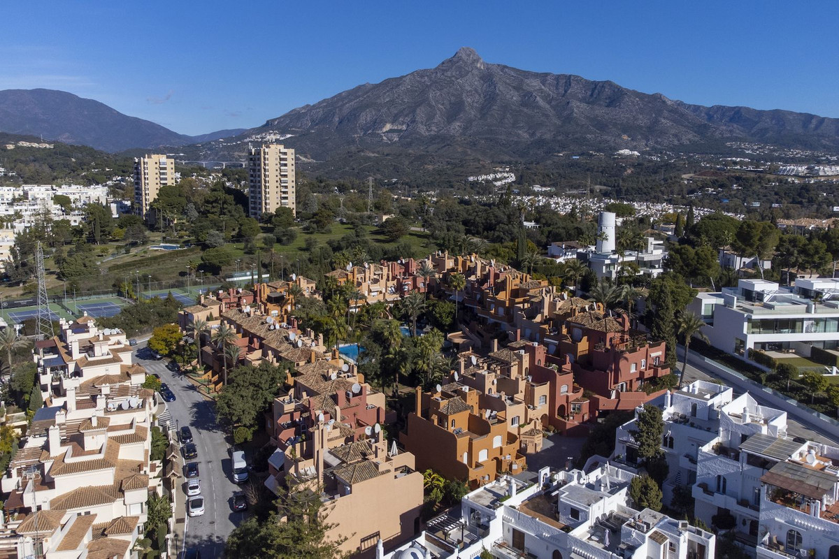 Huis te koop in Nueva Andalucía | 3 slaapkamers H5288623