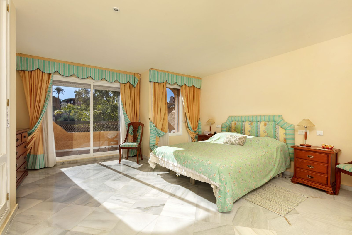 Huis te koop in Nueva Andalucía | 3 slaapkamers H5288623