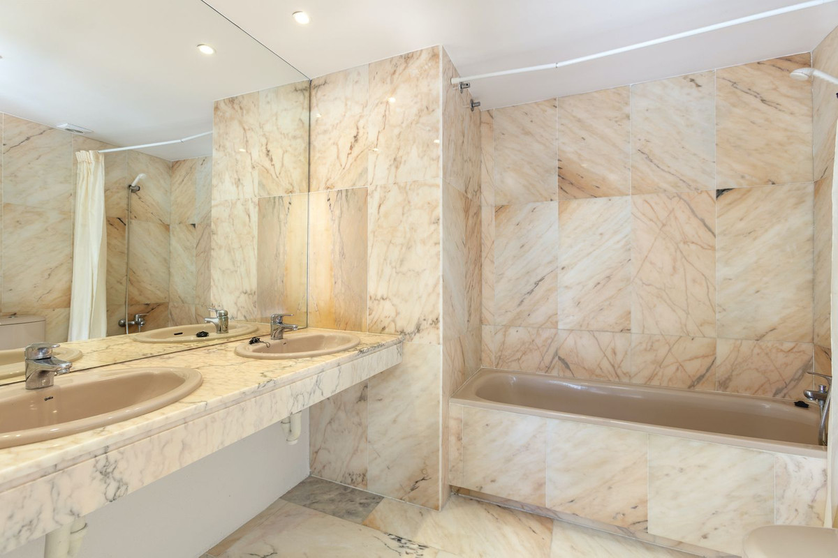 Huis te koop in Nueva Andalucía | 3 slaapkamers H5288623