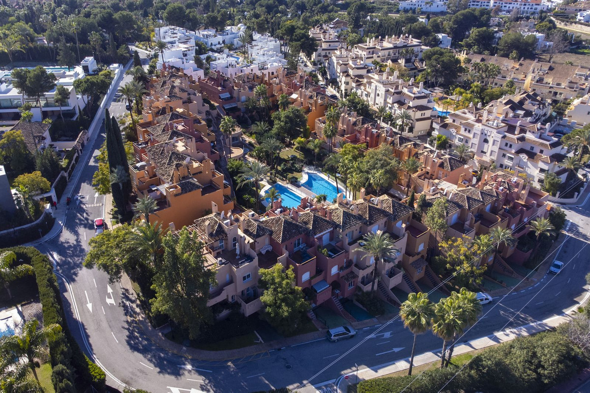 Huis te koop in Nueva Andalucía | 3 slaapkamers H5288623