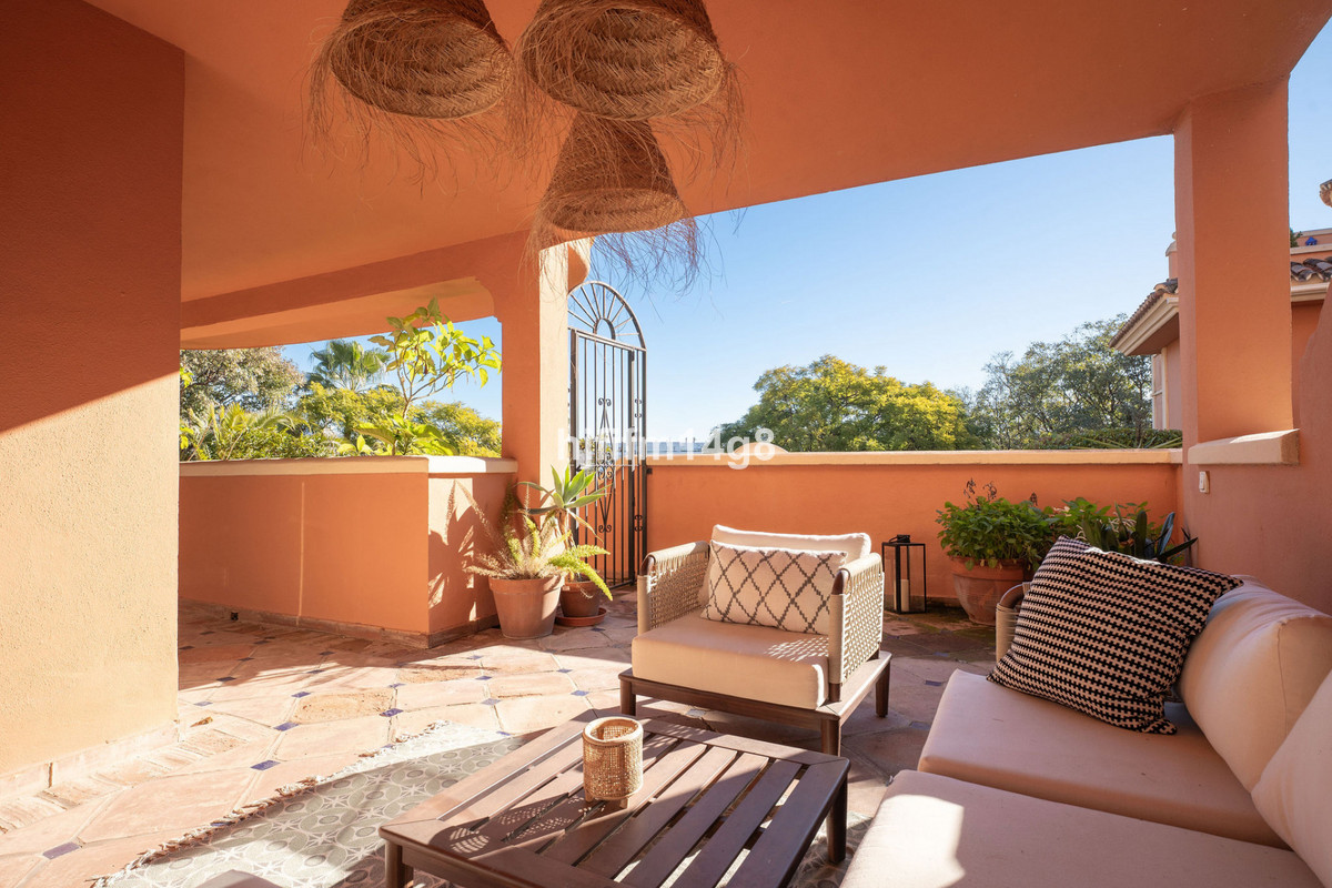 Appartement te koop in Nueva Andalucía | 4 slaapkamers H5289007