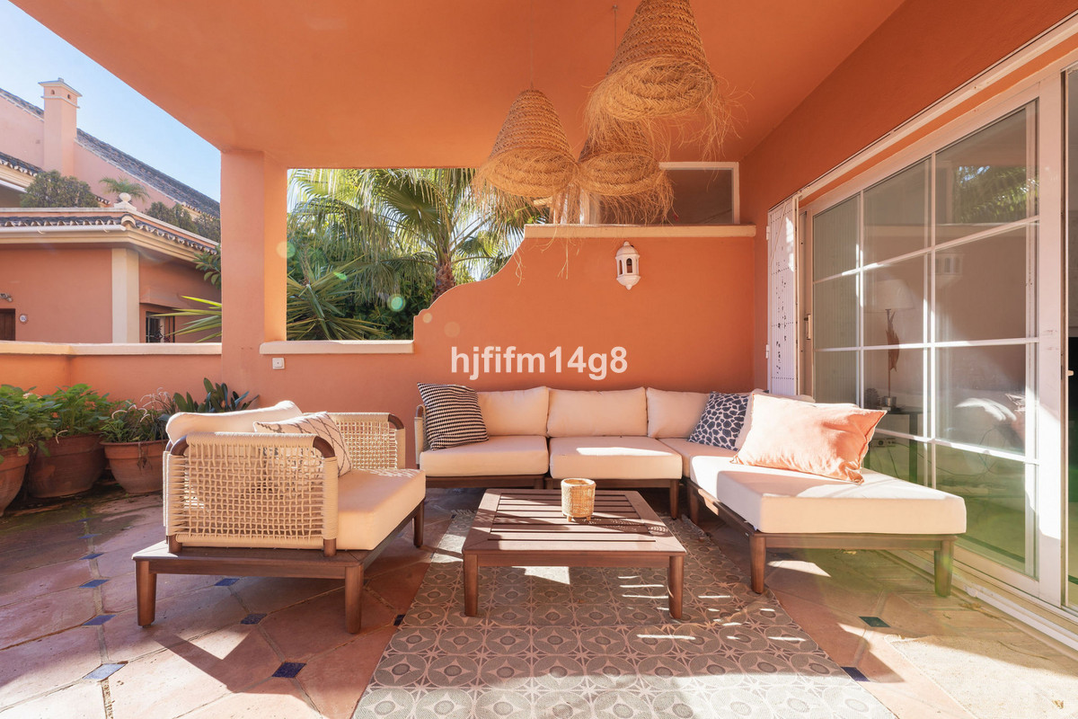 Appartement te koop in Nueva Andalucía | 4 slaapkamers H5289007