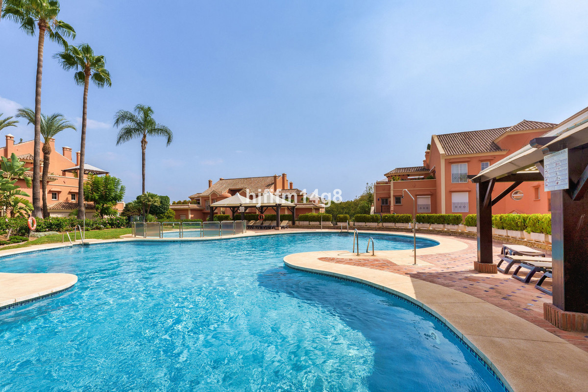 Appartement te koop in Nueva Andalucía | 4 slaapkamers H5289007