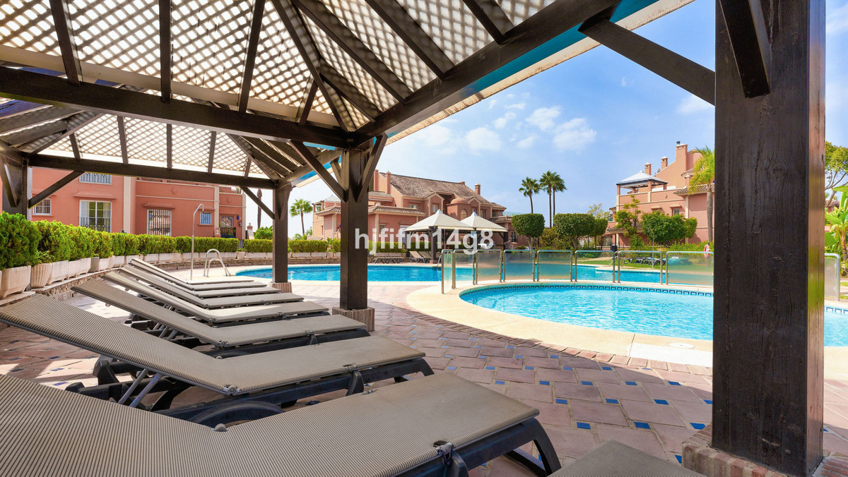 Appartement te koop in Nueva Andalucía | 4 slaapkamers H5289007