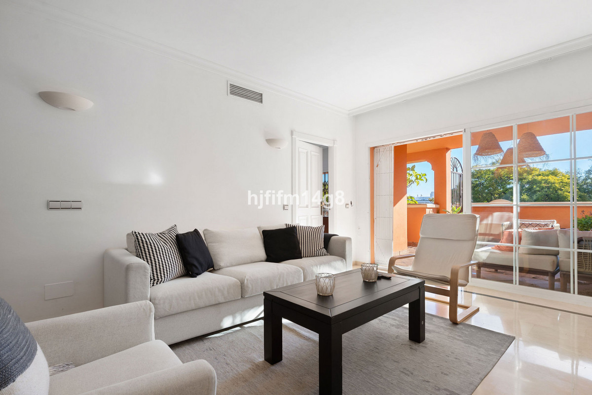 Appartement te koop in Nueva Andalucía | 4 slaapkamers H5289007