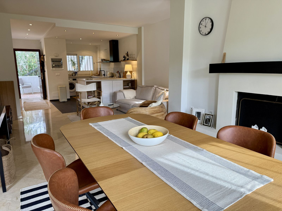 Appartement te koop in Nueva Andalucía | 3 slaapkamers H5289586