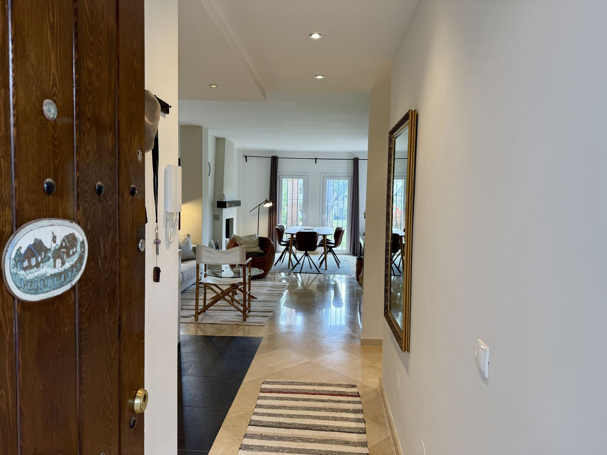 Appartement te koop in Nueva Andalucía | 3 slaapkamers H5289586