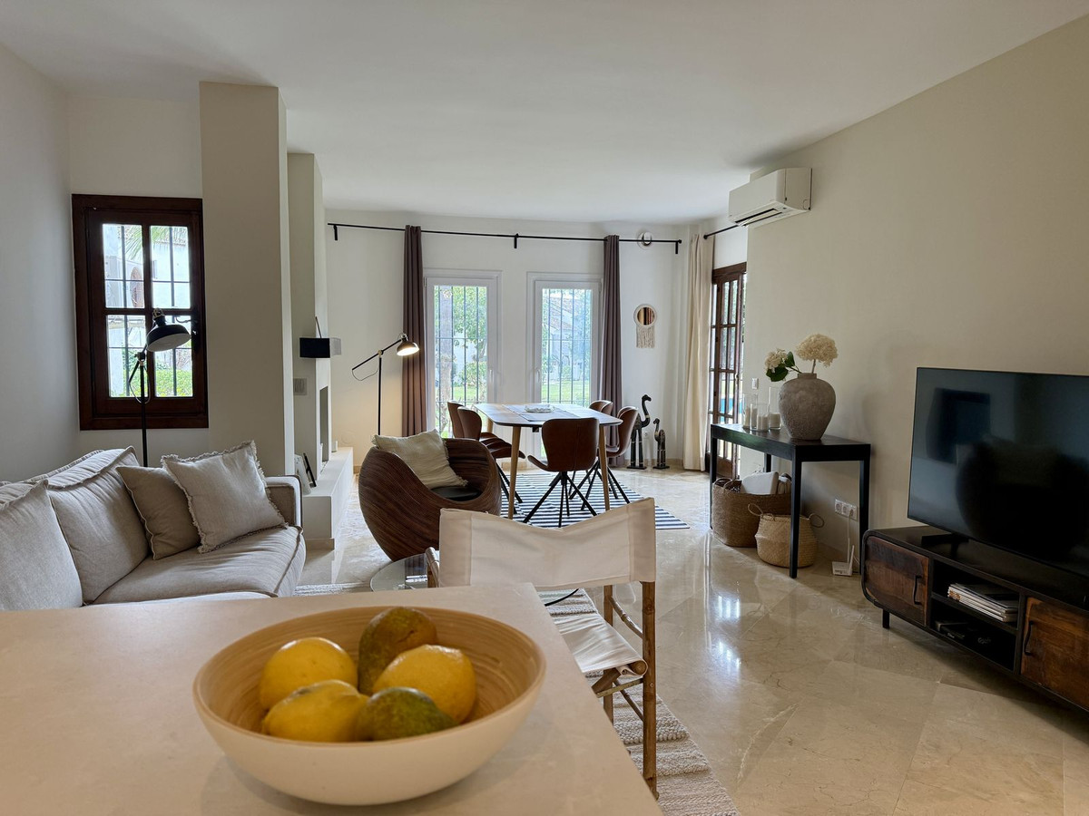 Appartement te koop in Nueva Andalucía | 3 slaapkamers H5289586