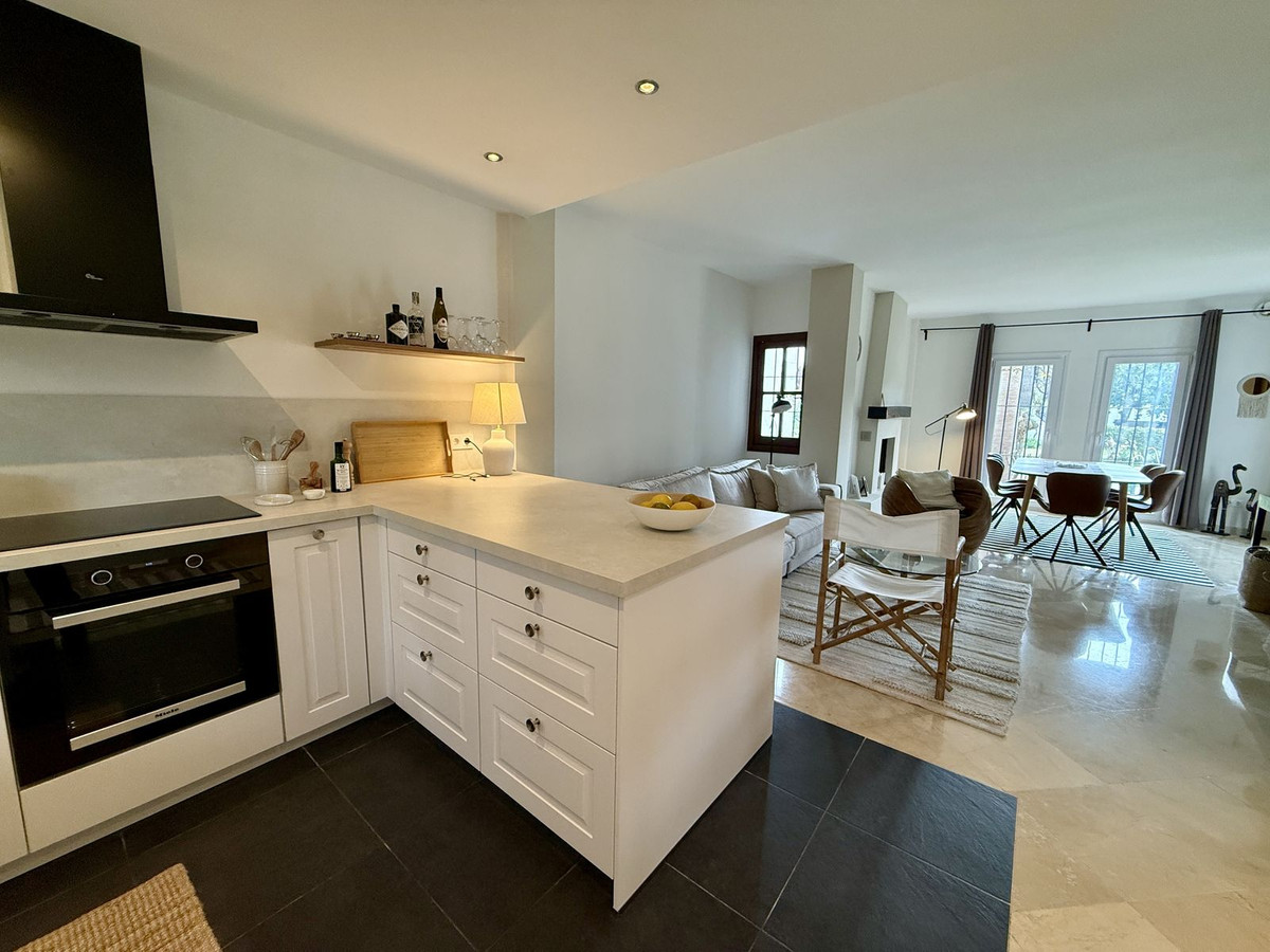 Appartement te koop in Nueva Andalucía | 3 slaapkamers H5289586