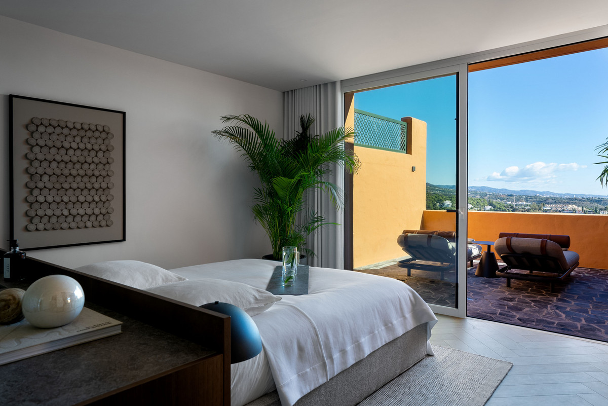 Appartement te koop in Nueva Andalucía | 4 slaapkamers H5289895