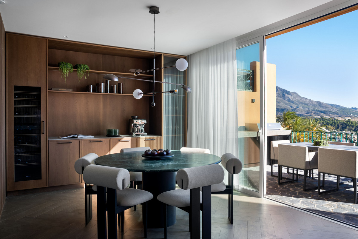 Appartement te koop in Nueva Andalucía | 4 slaapkamers H5289895