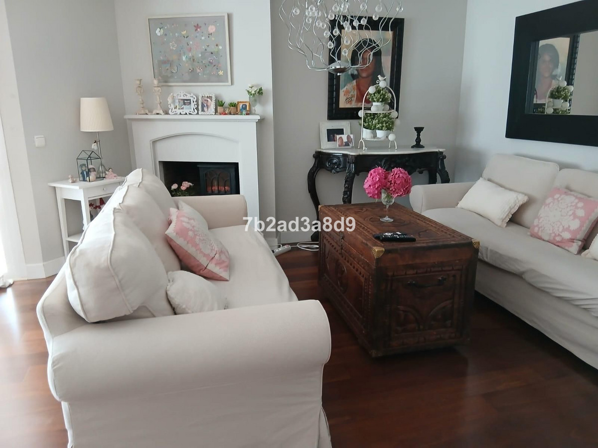 Appartement te koop in Nueva Andalucía | 2 slaapkamers H5293033