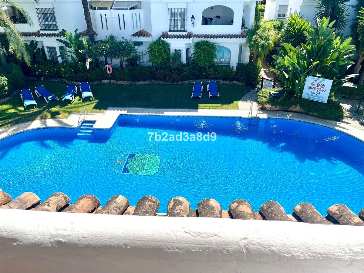 Appartement te koop in Nueva Andalucía | 2 slaapkamers H5293033