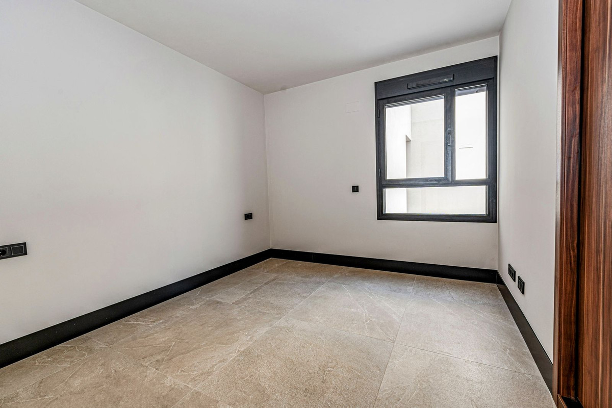 Appartement te koop in Nueva Andalucía | 3 slaapkamers H5293786