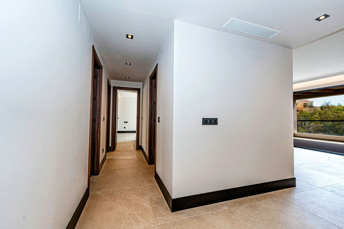 Appartement te koop in Nueva Andalucía | 3 slaapkamers H5293786